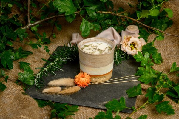 Rosemary and Bay Scented Single Wick Candle - Image 2
